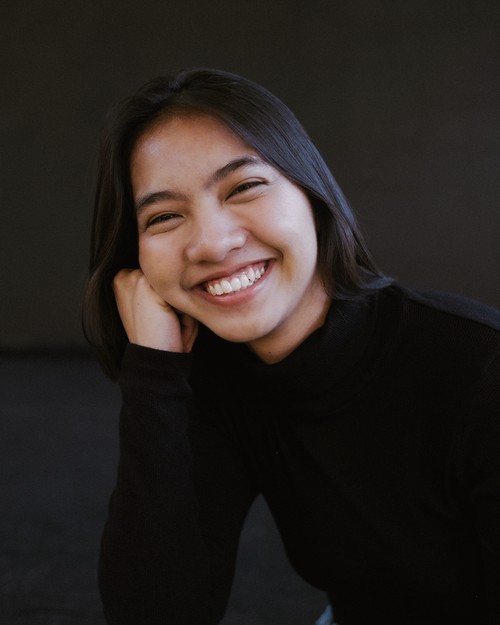 Profil Dere, Penyanyi Asal NTT yang Bersinar di Industri Musik Indonesia